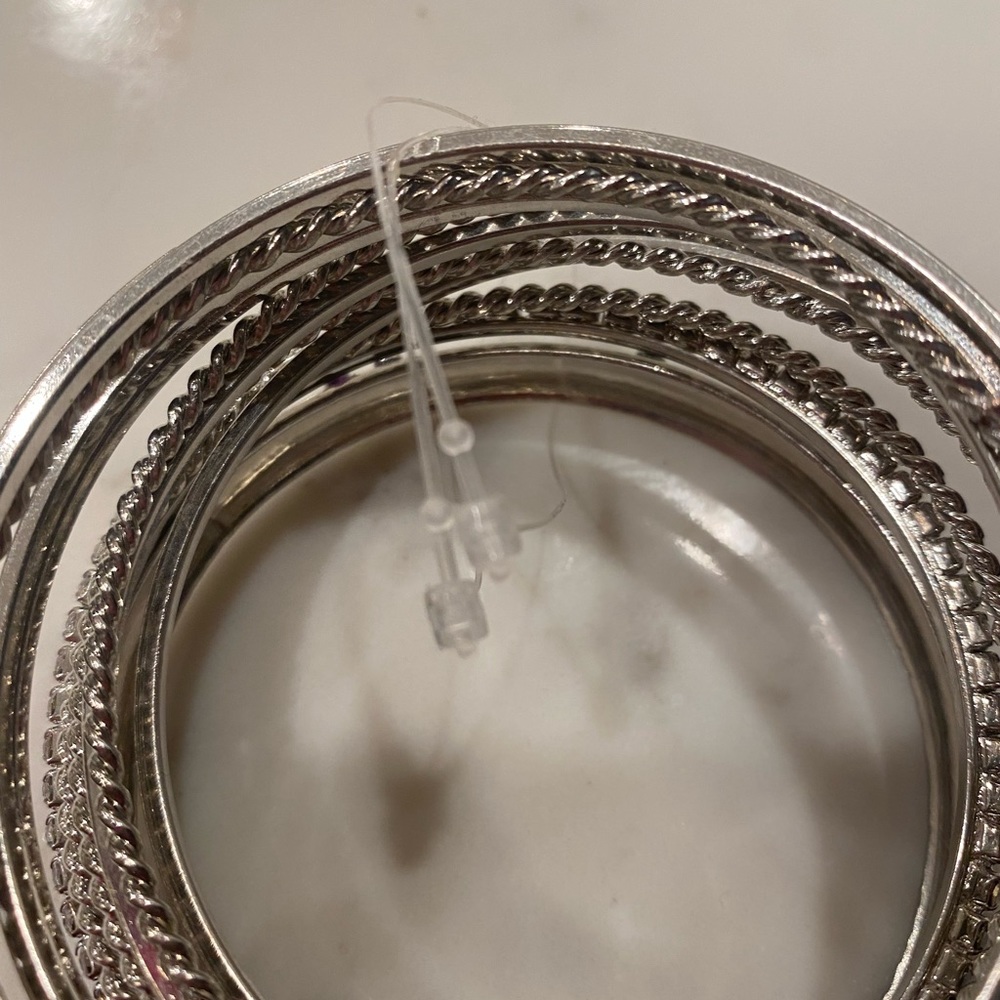 Gift-ready bangles Silver tone bracelet set. - Picture 10 of 12